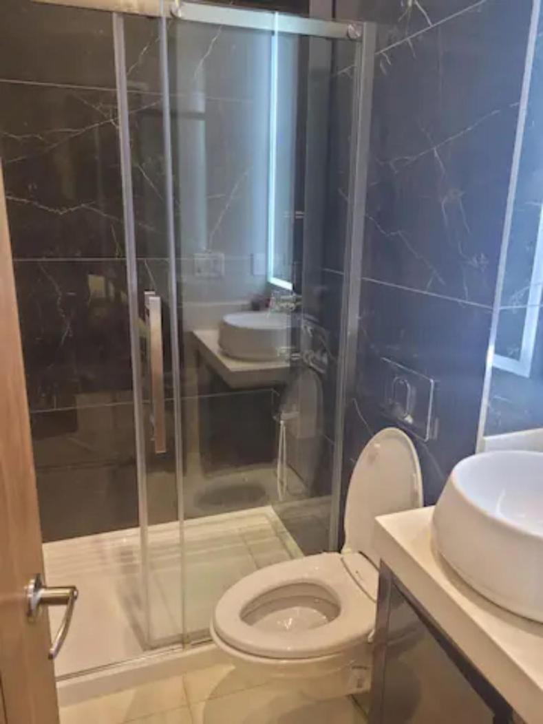 Toronto Modern House Apartment Bagian luar foto